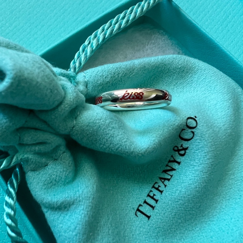 100% Authentic Tiffany&Co Paloma Picasso Graffiti Kiss Ring in sterling silver-5